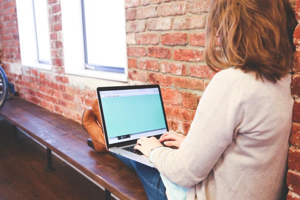 Google pooštrava pravila za recenzije: što provjeriti na webu? — naslovna slika članka